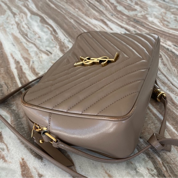 Saint Laurent Lou Medium YSL Camera Bag in Taupe - Picture 6 of 13